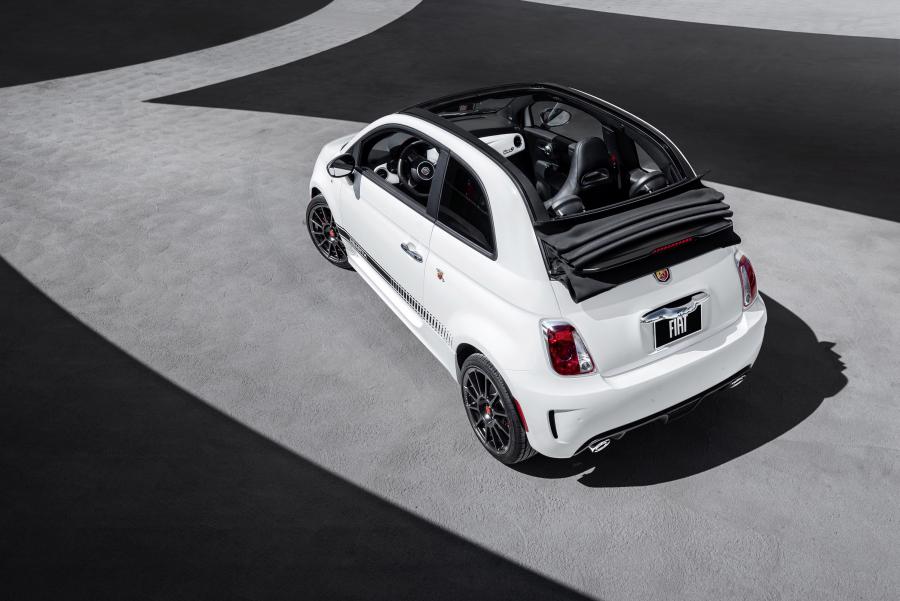  Abarth 500 2014 года  (фото 9 из 16)